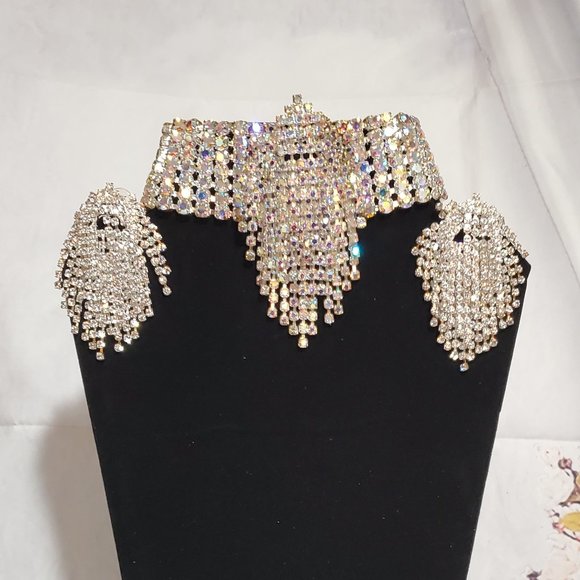 Fashion Jewelry Jewelry - RHINESTONE JELWERY SET EARRINGS/NECKLACE VINTAGE